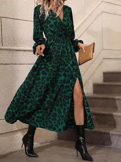 Juliette – Long fluid dress with leopard print